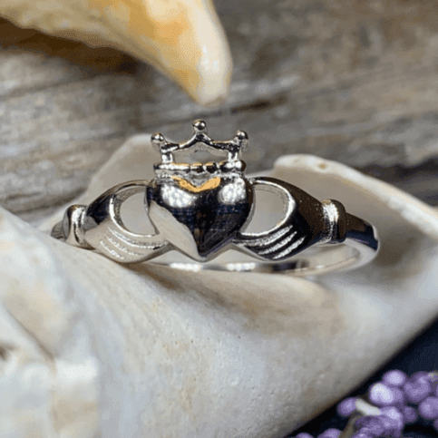 Bantry Claddagh Ring - 4