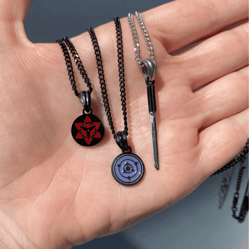 Naruto™ Sword of Kusanagi Necklace - Black