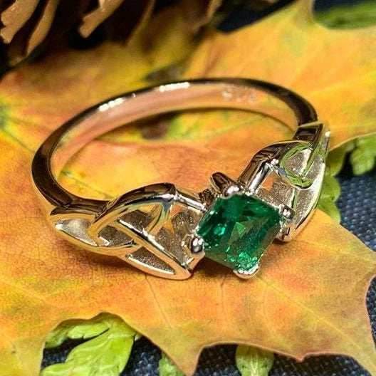 Sylvia Trinity Knot Ring - 4 / Blue Sapphire