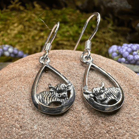 Galloway Highland Cow Earrings - 