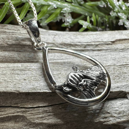 Little Hamish Highland Cow Necklace - 18