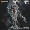Turak'tali, Colossal Druid of the Valley (Female Goliath Druid) - 32mm Scale