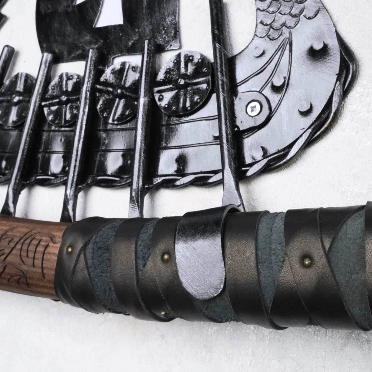 Silver Stand for Leviathan Axe - 