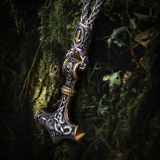 Collier pendentif marteau de Thor Viking Rune