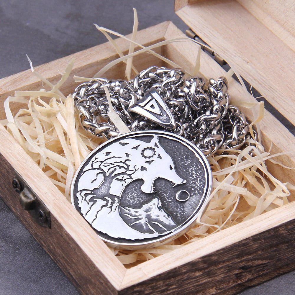 Viking Wolf Hati et Skoll Soleil et Lune Collier nordique | Fabriqué à la main