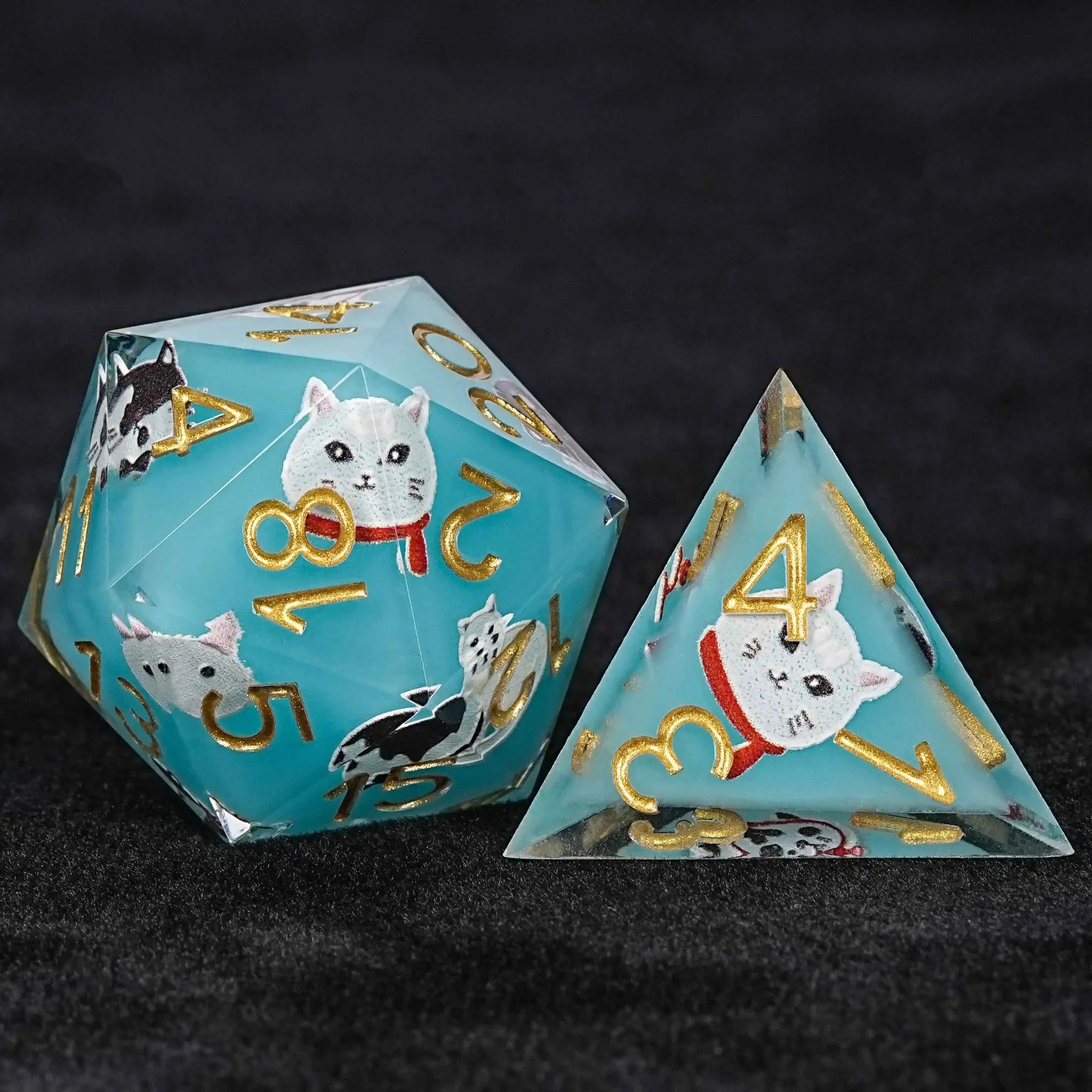 Vintage blues cat resin dnd dice set + gold numbers