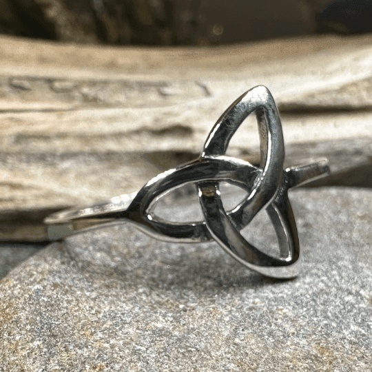 Echo Trinity Knot Ring - 6