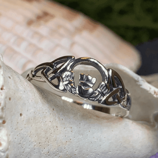 Claddagh Celtic Knot Ring - 5