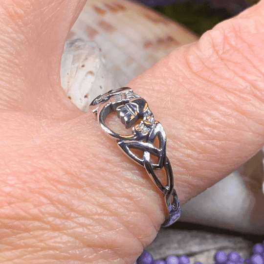 Claddagh Celtic Knot Ring - 5