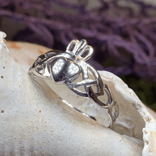 Irish Claddagh Trinity Knot Ring - 8