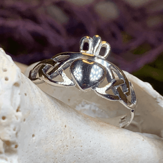 Irish Claddagh Trinity Knot Ring - 8