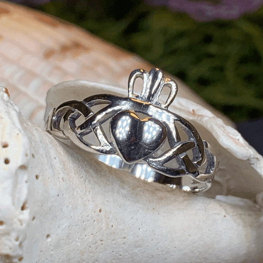 Irish Claddagh Trinity Knot Ring - 8