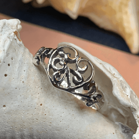 Celtic Knot Heart Ring - 4