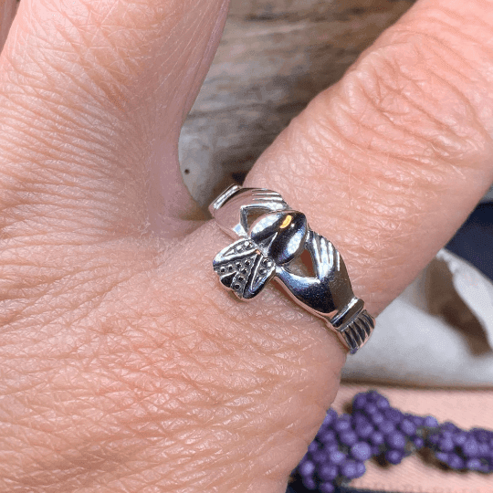 Ardmore Claddagh Ring - 4