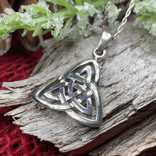 Celtic Triangle Necklace - 18