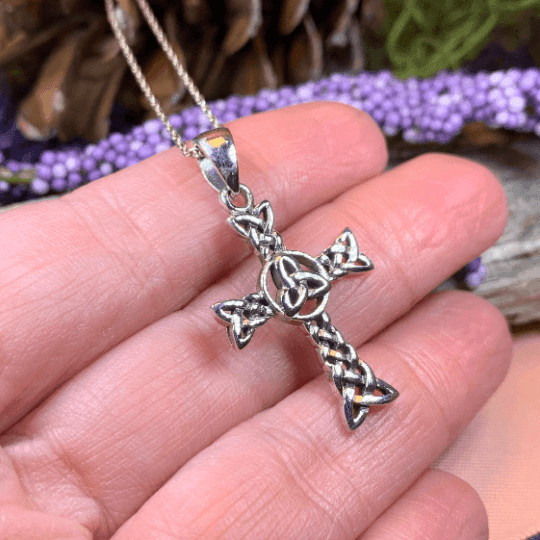 Trinity Knot Celtic Cross Necklace - 18