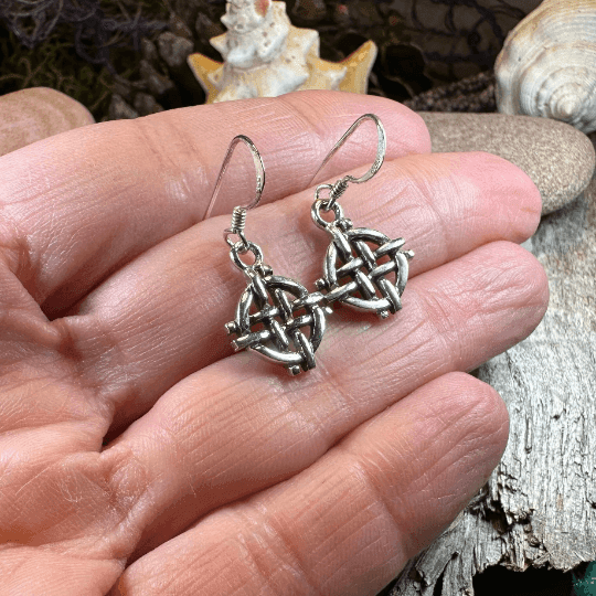 Shield Knot Earrings - 