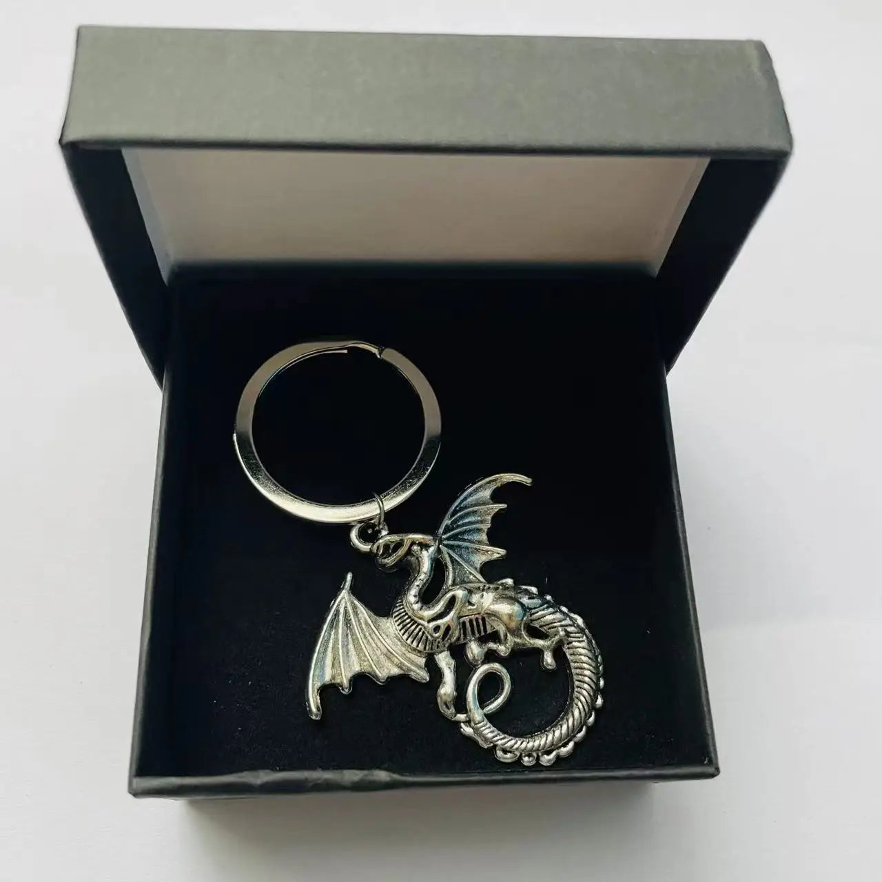 Wing Dragon Pendant Keychain Box Set Vintage Medieval Animal Fire Dragon Keyrings Halloween Christmas New Year Birthday Gift