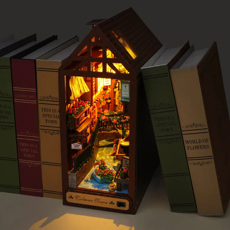 Wooden Book Nook Shelf Insert Kits Miniature Books Library Saint Church Bookends Doll Houses Bookshelf DIY Handmade Crafts Gift