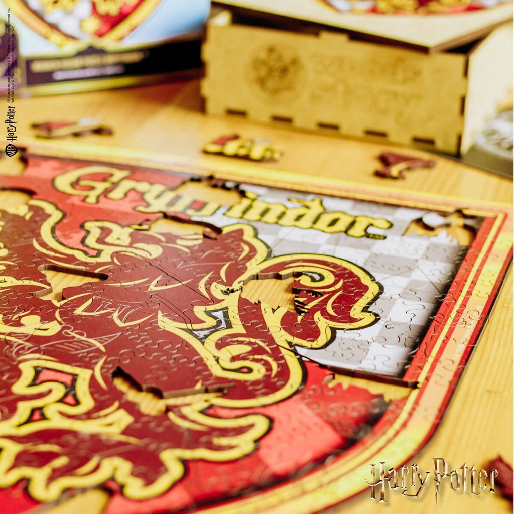 Wooden jigsaw puzzle Harry Potter Gryffindor™