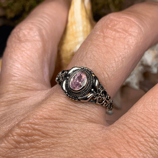 Romantic Celtic Knot Ring - 4 / Amethyst