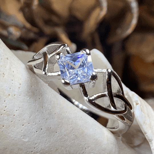 Sylvia Trinity Knot Ring - 6 / Diamond CZ