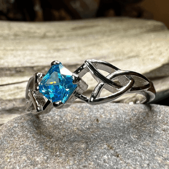 Sylvia Trinity Knot Ring - 4 / Blue Topaz
