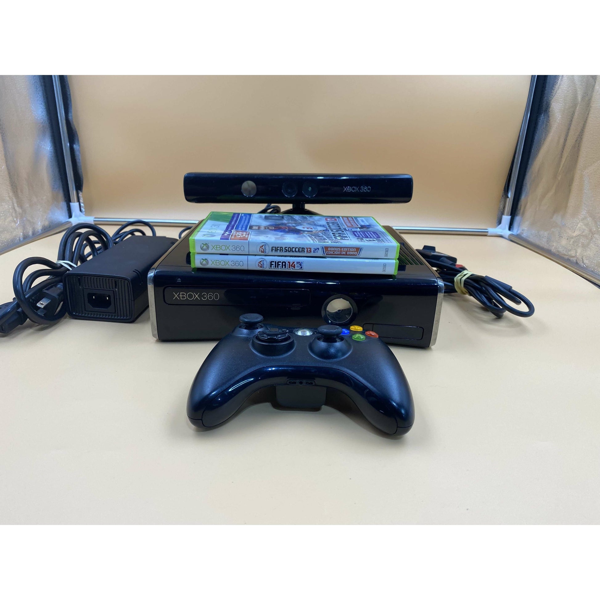 Xbox 360 Slim 250GB Kinect Bundle System